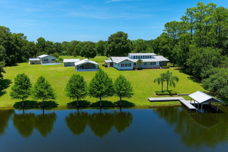 Local Asphalt Parking Lot Sealing in Lady Lake, FL