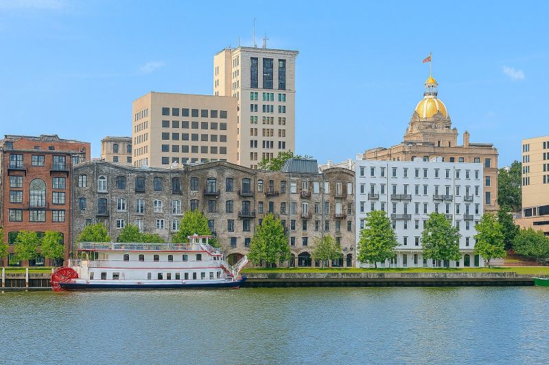 Local Commercial Parking Lot Sealing in Richmond Hill, GA